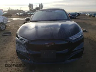 2021 Ford Mustang Mach-E Premium z VIN 3FMTK3RMXMMA61434, wystawiony jako Copart lot #71400052 z przebiegiem 9 852 mil mil oraz . Historia ofert i sprzedaży dostępna na DreamBid. Obrazek 5.