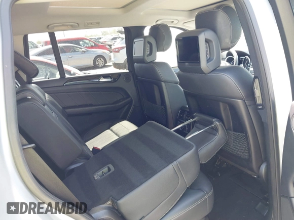 2015 Mercedes-Benz GL-Class GL 350 BlueTEC with VIN 4JGDF2EE4FA581954, listed as a IAAI auction lot 41846414 with 77,786 mi miles. Bid and sale history available at carsss.com. Image 8.