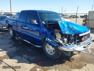 2003 GMC Sierra 1500 SLE with VIN 2GTEC19V731144221, listed as a IAAI auction lot 41729344 with 149,020 mi miles. Bid and sale history available at carsss.com. Image 1.
