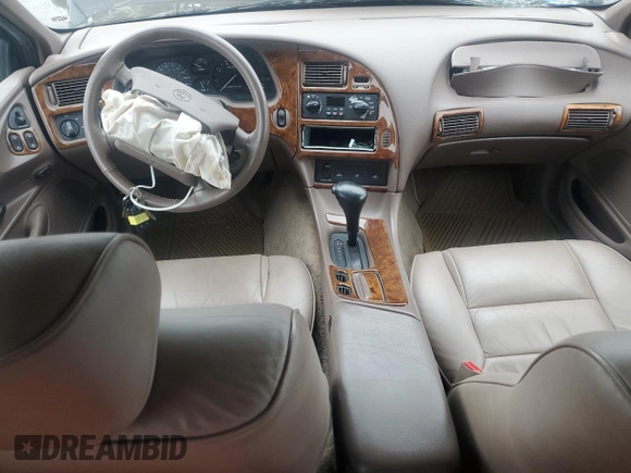 1995 Mercury Cougar z VIN 1MELM62W3SH605641, wystawiony jako Copart lot #84732824 z przebiegiem 40 675 mil mil oraz Szkody całkowita. Historia ofert i sprzedaży dostępna na DreamBid. Obrazek 8.