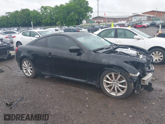 2013 Infiniti G37 IPL with VIN JN1CV6EK8DM920214, listed as a IAAI auction lot 42150055 with 107,977 mi miles. Bid and sale history available at carsss.com. Image 13.