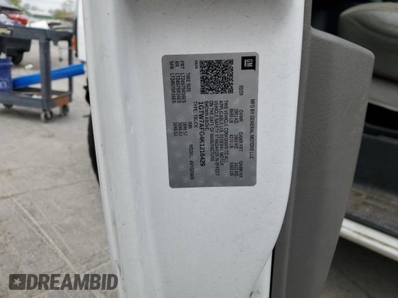 2019 GMC Savana Cargo z VIN 1GTW7AFG4K1216429, wystawiony jako Copart lot #52788415 z przebiegiem 193 405 mil mil oraz Szkody całkowita. Historia ofert i sprzedaży dostępna na DreamBid. Obrazek 13.