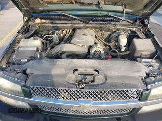 2005 Chevrolet Silverado 1500 LS z VIN 1GCEC19Z45Z290847, wystawiony jako IAAI lot #42400070 z przebiegiem 110 513 mil mil oraz . Historia ofert i sprzedaży dostępna na DreamBid. Obrazek 10.