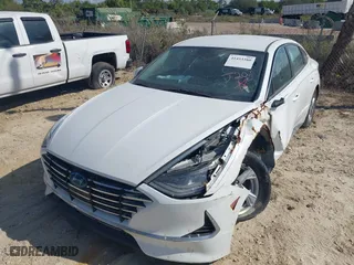 2020 Hyundai Sonata SE with VIN 5NPEG4JAXLH053019, listed as a IAAI auction lot 41453380 with 115,141 mi miles. Bid and sale history available at carsss.com. Image 2.