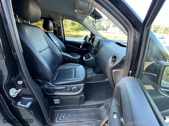 2018 Mercedes-Benz Metris Passenger Van with VIN WD4PG2EE3J3371167, listed as a Copart auction lot 71165963 with 152,228 mi miles. Bid and sale history available at carsss.com. Image 5.