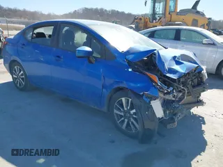 2022 Nissan Versa SV z VIN 3N1CN8EV7NL827010, wystawiony jako IAAI lot #41681364 z przebiegiem 30 658 mil mil oraz . Historia ofert i sprzedaży dostępna na DreamBid. Obrazek 1.