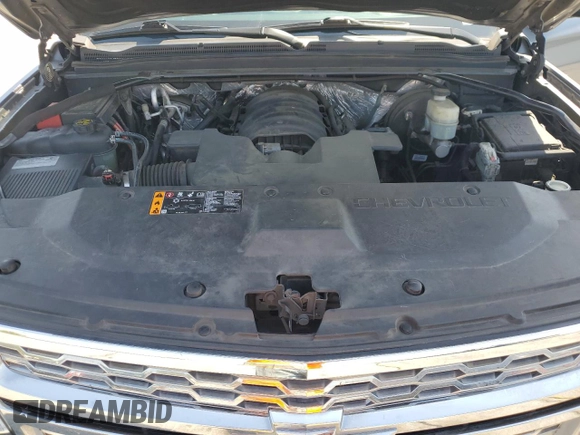 2018 Chevrolet Suburban LT with VIN 1GNSCHKC7JR321768, listed as a Copart auction lot 53074035 with 189,128 mi miles and Clean Title. Bid and sale history available at carsss.com. Image 12.