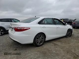 2017 Toyota Camry XLE with VIN 4T1BF1FK7HU758777, listed as a Copart auction lot 50048835 with 105,249 mi miles and Salvage Title. Bid and sale history available at carsss.com. Image 3.