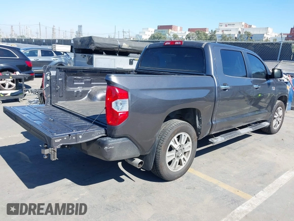 2017 Toyota Tundra Platinum z VIN 5TFAW5F15HX612228, wystawiony jako IAAI lot #41677281 z przebiegiem 157 425 mil mil oraz . Historia ofert i sprzedaży dostępna na DreamBid. Obrazek 4.