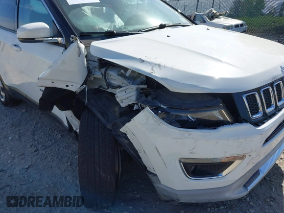 2019 Jeep Compass Limited with VIN 3C4NJDCB6KT740505, listed as a IAAI auction lot 42098770 with 57,733 mi miles and . Bid and sale history available at DreamBid. Image 6.