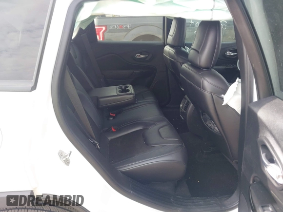 2019 Jeep Cherokee Latitude Plus z VIN 1C4PJLLB7KD443736, wystawiony jako IAAI lot #41632280 z przebiegiem 108 314 mil mil oraz . Historia ofert i sprzedaży dostępna na DreamBid. Obrazek 8.
