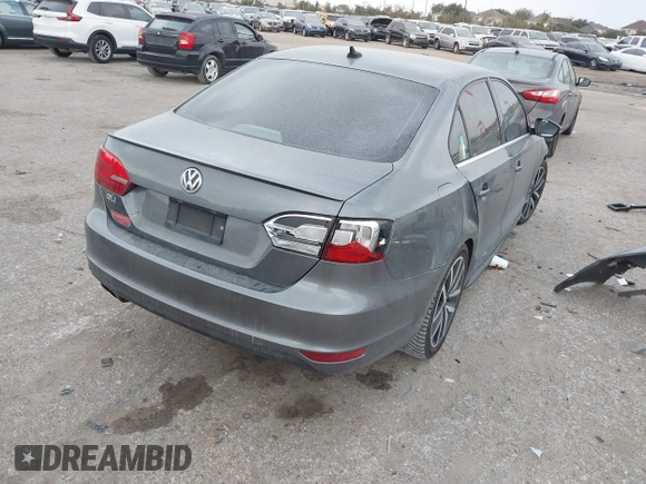 2013 Volkswagen Jetta GLI Autobahn with VIN 3VW4A7AJXDM216548, listed as a IAAI auction lot 40725175 with 147,939 mi miles and . Bid and sale history available at DreamBid. Image 4.