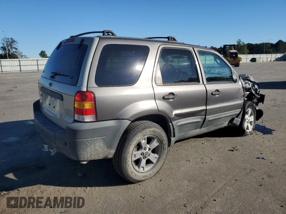 2005 Ford Escape XLT with VIN 1FMCU93105KA96729, listed as a Copart auction lot 75553354 with 220,081 mi miles and Salvage Title. Bid and sale history available at DreamBid. Image 3.