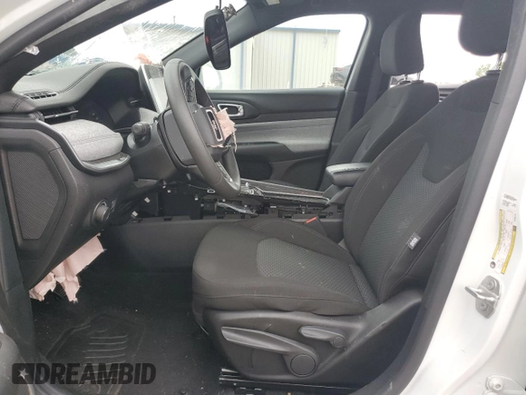 2025 Jeep Compass Sport with VIN 3C4NJDAN6ST505776, listed as a Copart auction lot 57025185 with 9,180 mi miles and Salvage title. Bid and sale history available at DreamBid. Image 7.