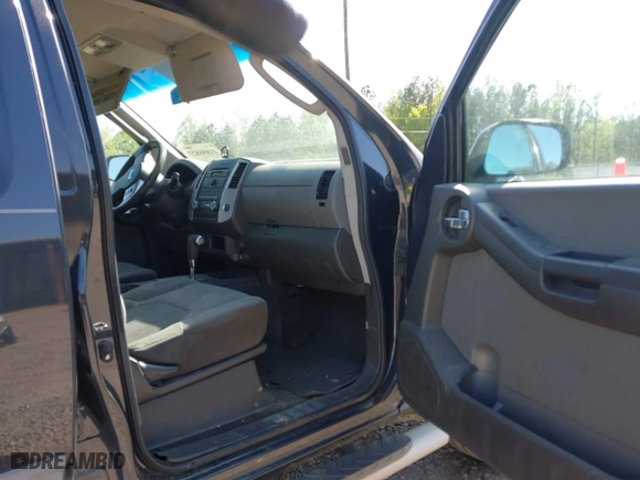 2011 Nissan Xterra Pro-4X with VIN 5N1AN0NW2BC500550, listed as a IAAI auction lot 41896827 with 1 mi miles. Bid and sale history available at carsss.com. Image 5.