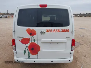 2015 Nissan NV200 SV with VIN 3N6CM0KN4FK715632, listed as a IAAI auction lot 41794500 with 156,495 mi miles. Bid and sale history available at carsss.com. Image 16.