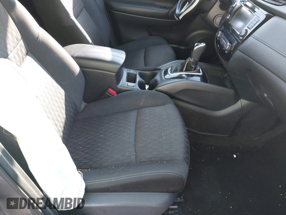 2019 Nissan Rogue SV with VIN KNMAT2MV8KP539960, listed as a IAAI auction lot 41768242 with 79,118 mi miles. Bid and sale history available at carsss.com. Image 5.