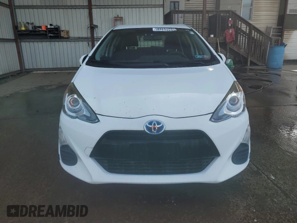 2016 Toyota Prius One z VIN JTDKDTB37G1125328, wystawiony jako Copart lot #53269985 z przebiegiem 86 924 mil mil oraz Czysty tytuł • Clean title. Historia ofert i sprzedaży dostępna na DreamBid. Obrazek 5.