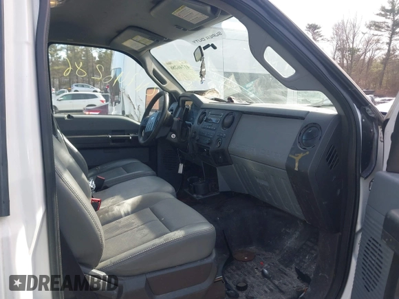 2011 Ford F-250 XL with VIN 1FTBF2B68BEA18871, listed as a IAAI auction lot 41746286 with 80,816 mi miles and . Bid and sale history available at DreamBid. Image 5.