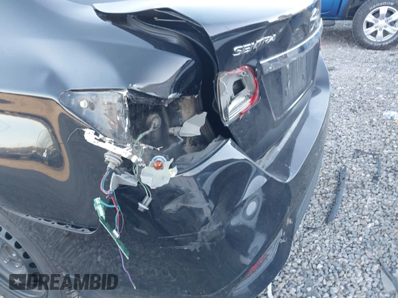 2016 Nissan Sentra SV with VIN 3N1AB7AP4GY321318, listed as a IAAI auction lot 40985808 with 191,048 mi miles and . Bid and sale history available at DreamBid. Image 6.