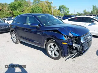 2019 Audi Q5 Prestige with VIN WA1CNAFY4K2021839, listed as a IAAI auction lot 41764032 with 30,704 mi miles. Bid and sale history available at carsss.com. Image 1.