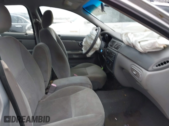 2003 Ford Taurus SE Standard with VIN 1FAFP53273G132268, listed as a IAAI auction lot 41790335 with 202,724 mi miles. Bid and sale history available at carsss.com. Image 5.