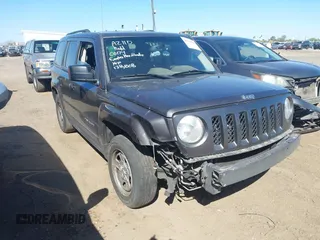 2015 Jeep Patriot Sport z VIN 1C4NJPBB8FD329203, wystawiony jako IAAI lot #42129346 z przebiegiem 138 108 mil mil oraz . Historia ofert i sprzedaży dostępna na DreamBid. Obrazek 1.
