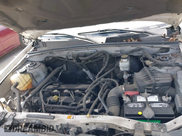 2010 Ford Escape XLS с VIN 1FMCU0C76AKB61657, выставлен на аукционе IAAI как лот 42489207 с пробегом 156 983 миль миль и . История ставок и продаж доступна на DreamBid. Изображение 10.