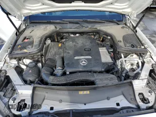 2019 Mercedes-Benz E-Class E 300 with VIN WDDZF4JB2KA646074, listed as a Copart auction lot 84917544 with 32,075 mi miles and Clean Title. Bid and sale history available at carsss.com. Image 11.