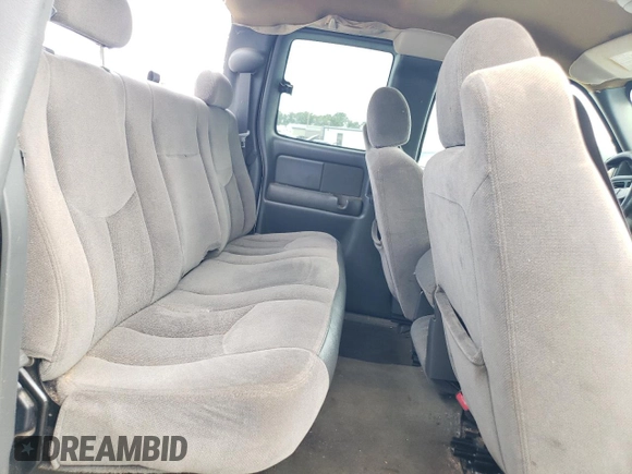 2004 GMC Sierra 1500 SLE with VIN 2GTEC19V941337956, listed as a Copart auction lot 54003035 with 233,059 mi miles and Salvage Title. Bid and sale history available at DreamBid. Image 10.