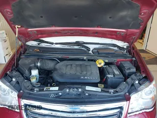 2015 Chrysler Town & Country Limited Platinum with VIN 2C4RC1GGXFR597180, listed as a IAAI auction lot 41374817 with 90,088 mi miles and . Bid and sale history available at DreamBid. Image 10.