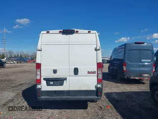 2021 Ram ProMaster Cargo with VIN 3C6MRVJG0ME520526, listed as a IAAI auction lot 41794411 with 35,356 mi miles and . Bid and sale history available at carsss.com. Image 17.