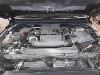 2024 Nissan Frontier Pro-4X with VIN 1N6ED1EK2RN643036, listed as a IAAI auction lot 41395401 with 24,799 mi miles and . Bid and sale history available at DreamBid. Image 10.