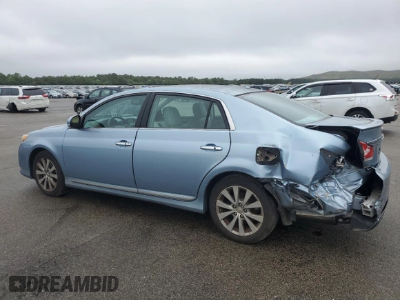 2012 Toyota Avalon z VIN 4T1BK3DB0CU470182, wystawiony jako Copart lot #59975805 z przebiegiem 200 309 mil mil oraz Szkoda całkowita • Salvage title. Historia ofert i sprzedaży dostępna na DreamBid. Obrazek 2.