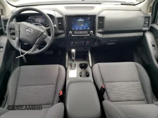2024 Nissan Frontier S z VIN 1N6ED1CLXRN610829, wystawiony jako Copart lot #56381455 z przebiegiem 9 581 mil mil oraz Szkoda całkowita • Salvage title. Historia ofert i sprzedaży dostępna na DreamBid. Obrazek 8.
