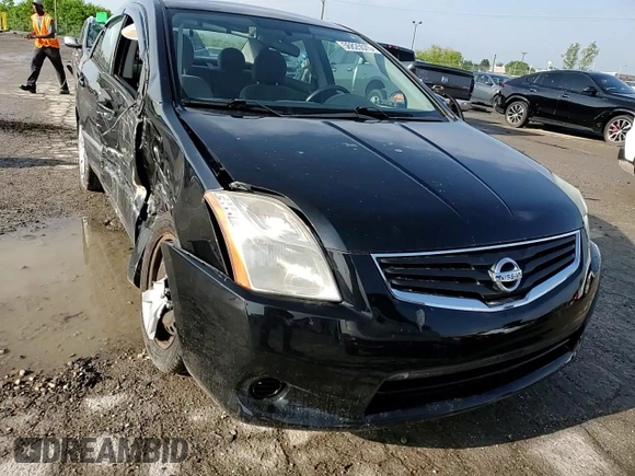 2010 Nissan Sentra S z VIN 3N1AB6AP4AL616577, wystawiony jako Copart lot #56825575 z przebiegiem 132 247 mil mil oraz Czysty tytuł • Clean title. Historia ofert i sprzedaży dostępna na DreamBid. Obrazek 13.