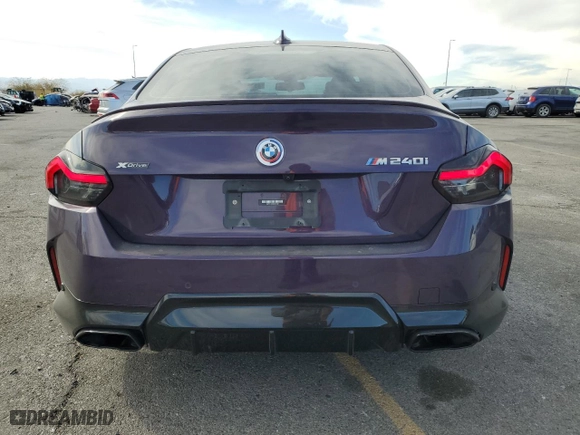 2022 BMW 2 Series M240i xDrive with VIN 3MW53CM0XN8C61591, listed as a Copart auction lot 45224845 with 24,015 mi miles and Salvage Title. Bid and sale history available at carsss.com. Image 6.