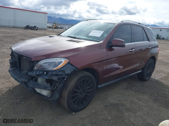 2013 Mercedes-Benz M-Class ML 350 with VIN 4JGDA5HB5DA164292, listed as a IAAI auction lot 41903855 with 209,650 mi miles. Bid and sale history available at carsss.com. Image 16.