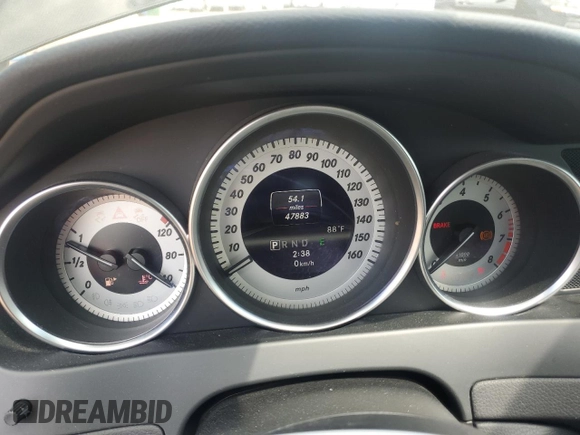 2013 Mercedes-Benz C 250 с VIN WDDGJ4HB7DF973202, выставлен на аукционе Copart как лот 63938445 с пробегом 47 883 миль миль и Списание • Salvage title. История ставок и продаж доступна на DreamBid. Изображение 9.