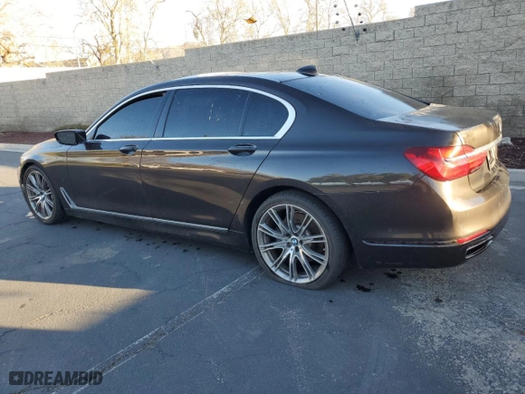 2016 BMW 7 Series 740i with VIN WBA7E2C58GG547048, listed as a Copart auction lot 44811705 with 22042 miles and Clean Title. Bid and sale history available at carsss.com. Image 2.