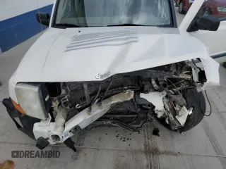 2008 Jeep Commander Sport with VIN 1J8HG48K68C111330, listed as a Copart auction lot 54011375 with 207,641 mi miles and Salvage title. Bid and sale history available at DreamBid. Image 12.