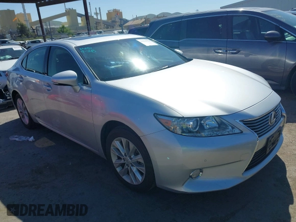 2013 Lexus ES 300h with VIN JTHBW1GG8D2026533, listed as a IAAI auction lot 42064923 with Not provided miles and . Bid and sale history available at DreamBid. Image 1.