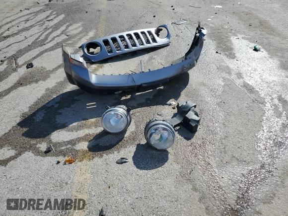 2014 Jeep Patriot Sport with VIN 1C4NJPBA4ED814511, listed as a Copart auction lot 63866275 with 126,112 mi miles and Salvage title. Bid and sale history available at DreamBid. Image 12.