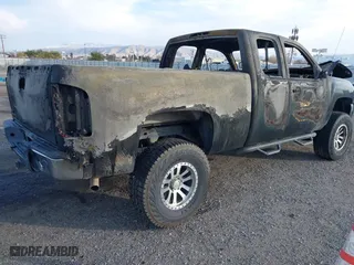 2009 Chevrolet Silverado 1500 LT with VIN 1GCEK29079Z134785, listed as a IAAI auction lot 41453672 with 1 mi miles. Bid and sale history available at carsss.com. Image 4.