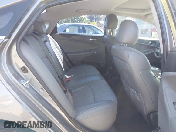2013 Hyundai Sonata Limited with VIN 5NPEC4AB8DH618423, listed as a IAAI auction lot 42146040 with 195,427 mi miles and . Bid and sale history available at carsss.com. Image 8.