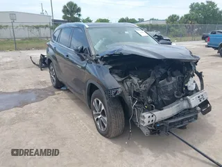 2021 Toyota Highlander Hybrid XLE z VIN 5TDGARAH7MS005039, wystawiony jako IAAI lot #42116467 z przebiegiem Nie podano mil oraz . Historia ofert i sprzedaży dostępna na DreamBid. Obrazek 1.