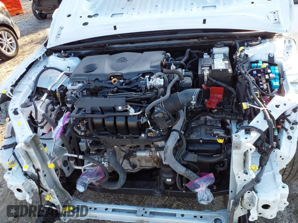 2024 Toyota Camry LE z VIN 4T1C11AK3RU879043, wystawiony jako IAAI lot #41601018 z przebiegiem 38 442 mil mil oraz . Historia ofert i sprzedaży dostępna na DreamBid. Obrazek 10.
