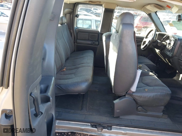 2004 Chevrolet Silverado 1500 Work Truck with VIN 1GCEC19X44Z223064, listed as a IAAI auction lot 41305846 with 228,662 mi miles. Bid and sale history available at carsss.com. Image 8.