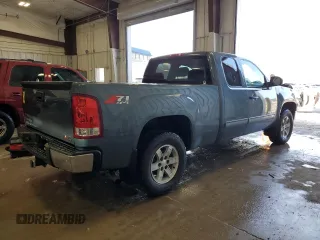 2010 GMC Sierra 1500 SLE z VIN 1GTSKVE35AZ253346, wystawiony jako Copart lot #48703275 z przebiegiem Nie podano mil oraz Nie do naprawy • Non repairable. Historia ofert i sprzedaży dostępna na DreamBid. Obrazek 3.