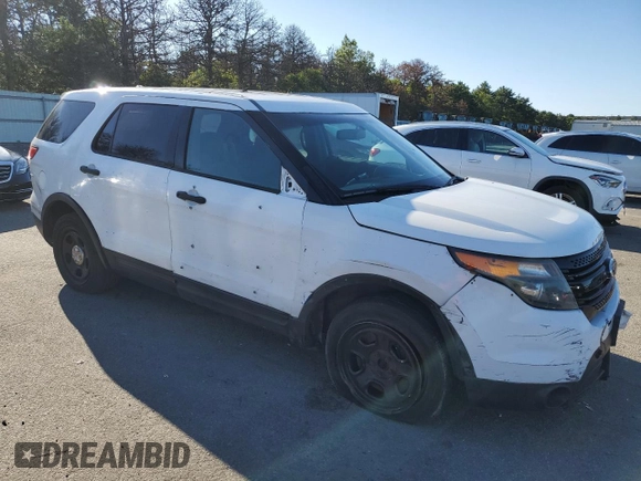 2015 Ford Utility Police Interceptor with VIN 1FM5K8AR9FGB32410, listed as a Copart auction lot 70232994 with 121,748 mi miles and Clean Title. Bid and sale history available at carsss.com. Image 4.